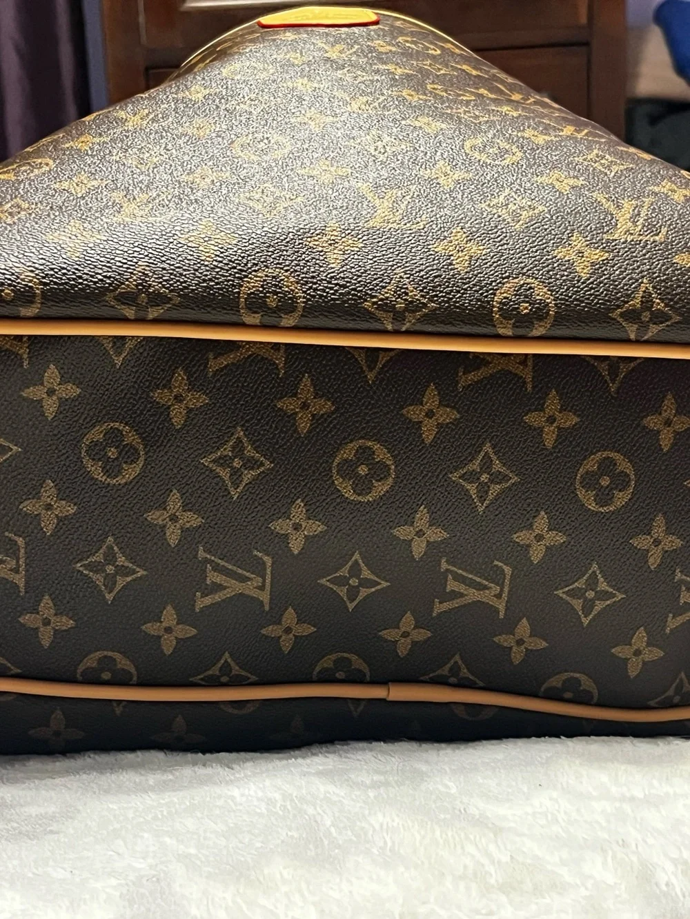 Louis. Vuitton. Delightful Signature Monogram Hobo Shoulder Bag Purse